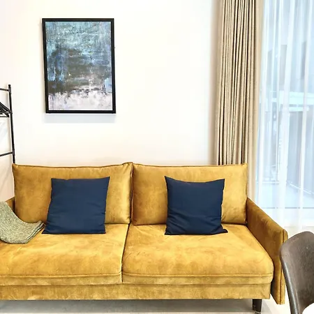 White Lotus 13 By Reside Baltic